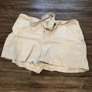 Linen shorts
